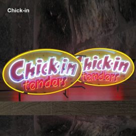 Neon maatwerk Chickin Tenders laten maken merken logo’s naam tekst bar restaurant mancave neonfactory